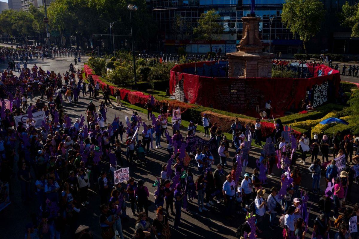 Calles cerradas en CDMX por marcha del 8 de Marzo