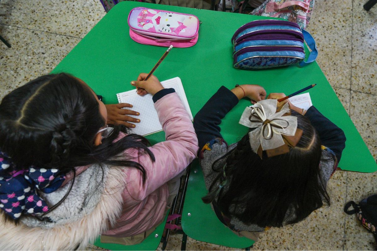 Regresan a clases más de 300 mil estudiantes de educación básica en ...