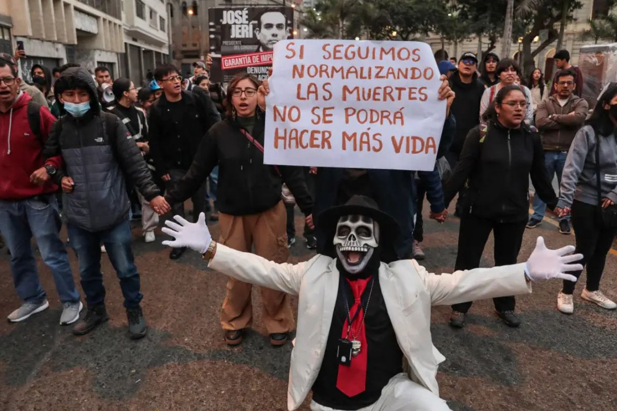 Perú declara estado de emergencia por 30 días en Lima y Callao