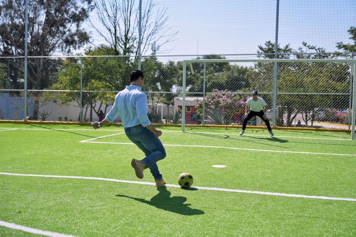 Municipio de Querétaro entrega nueva cancha rehabilitada en la Unidad ...