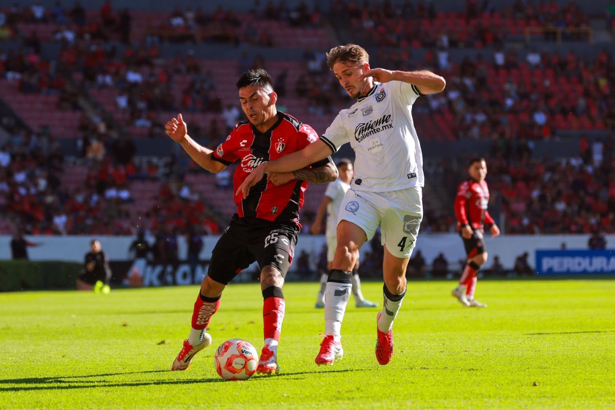Gallos Blancos y Atlas empatan sin goles en un duelo intenso en el ...