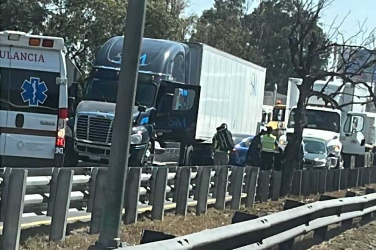 ¡Toma precauciones! Carambola provoca cierre en la autopista México ...